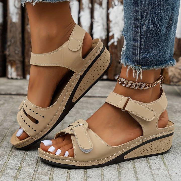DONNA - Comfy Sandals