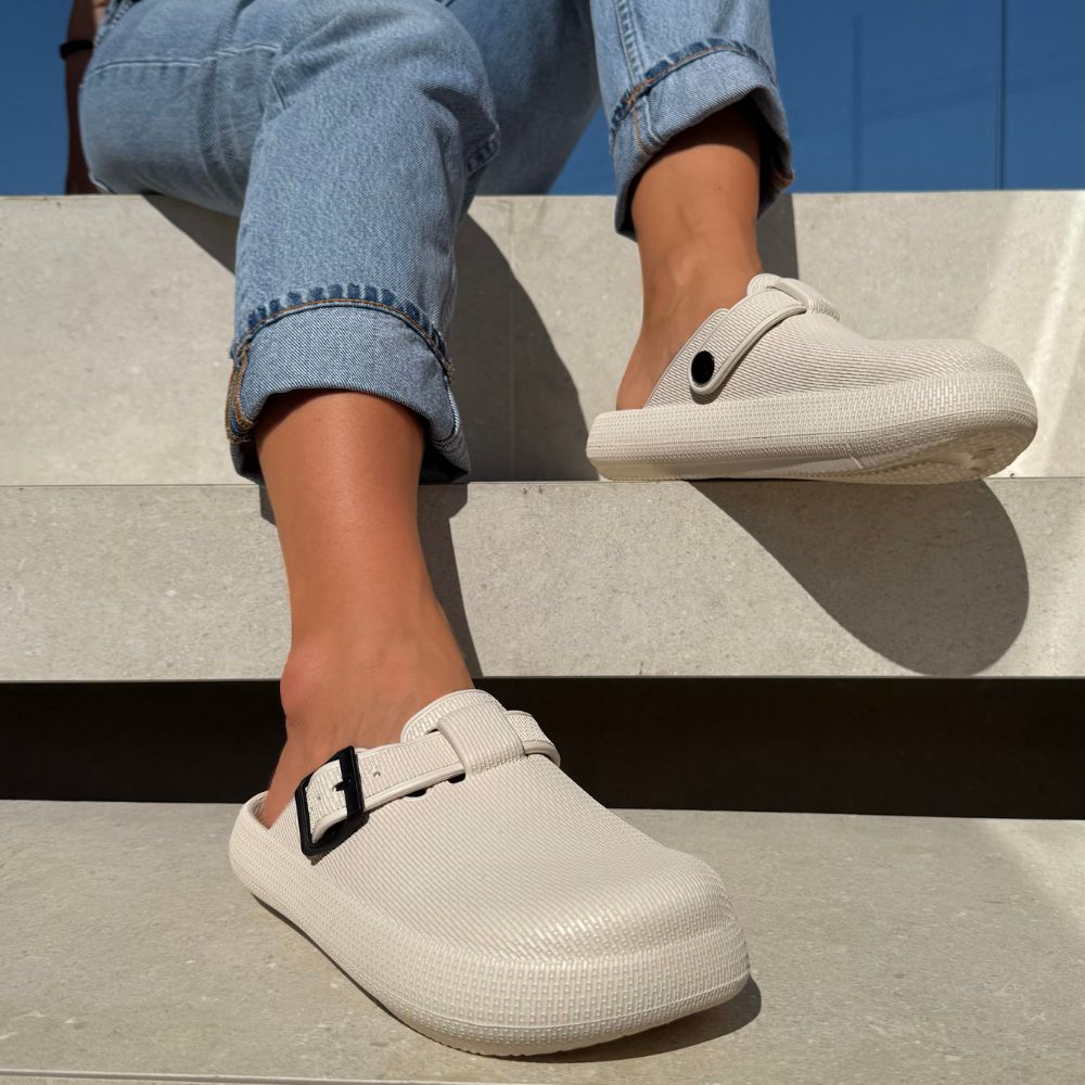 Daya - Casual Ease Clogs