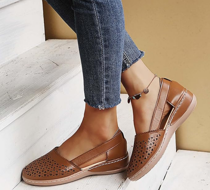 Lunaira - Lightweight Geometric Flats