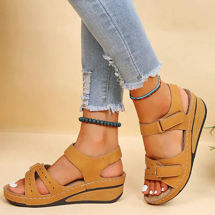 DONNA - Comfy Sandals